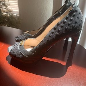 ESCADA Ostrich Pumps 🔥